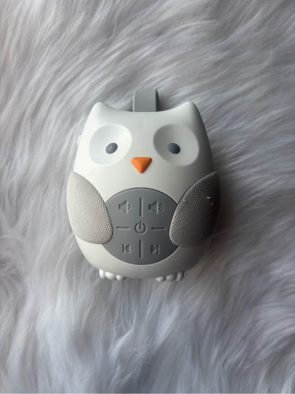 Owl-Shaped White Portable Sound machine